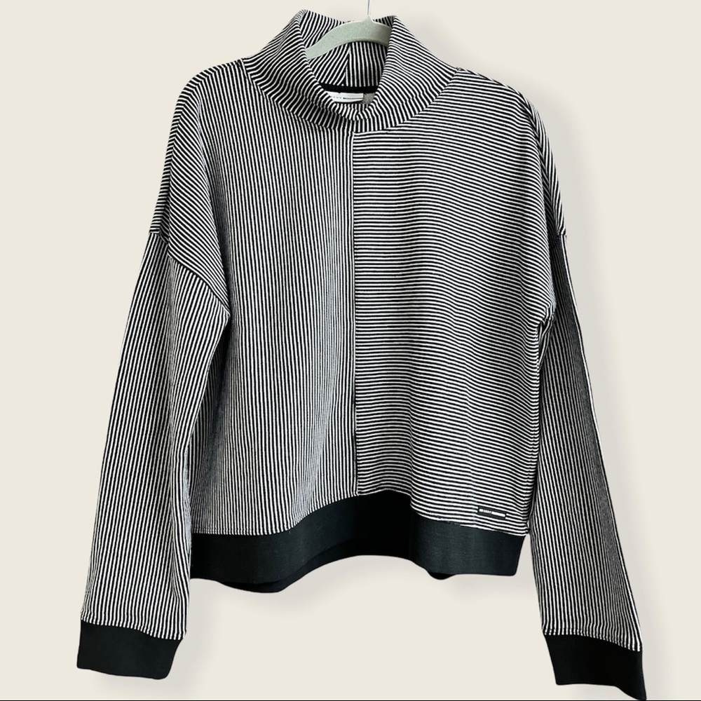 NWT DKNY Sport Black & White Striped Top Sweatshirt w/ Mock Turtleneck